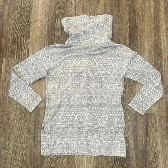 Womens St. John's Bay Active Grey Printed Turtleneck Sweater - S - Picture 5 of 6